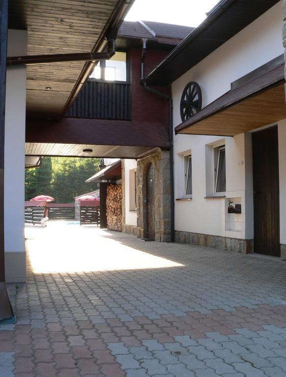 Pension Karolina Trnava Eksteriør bilde